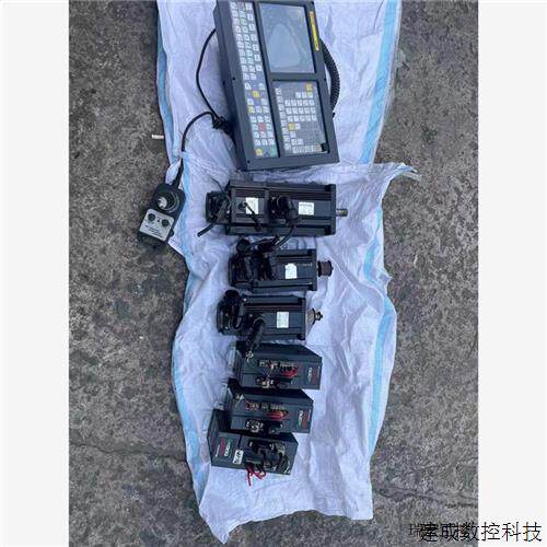 议价帝恩斯数控系统980MC2一套装拆机的成色不错全议价商品