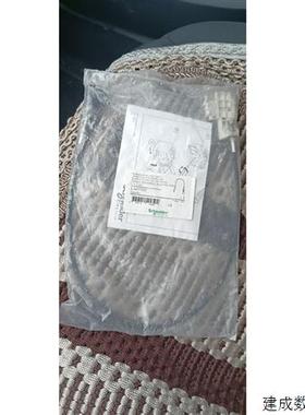 议价全新施耐德 LAD7305 远程复位装置通过0.5m软线原