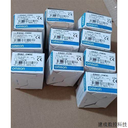 议价全新欧姆龙 旋转编码器 E6A2-CS3C有3只E6A2-
