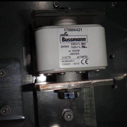 议价Bussmann熔断器170M6420/6421/6470/6471/6520/6521/6570/657