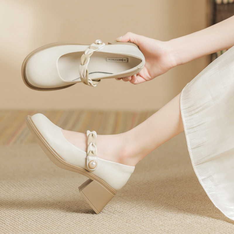 玛丽珍鞋女2025春秋新款英伦风单鞋配裙子高跟法式浅口粗跟小皮鞋