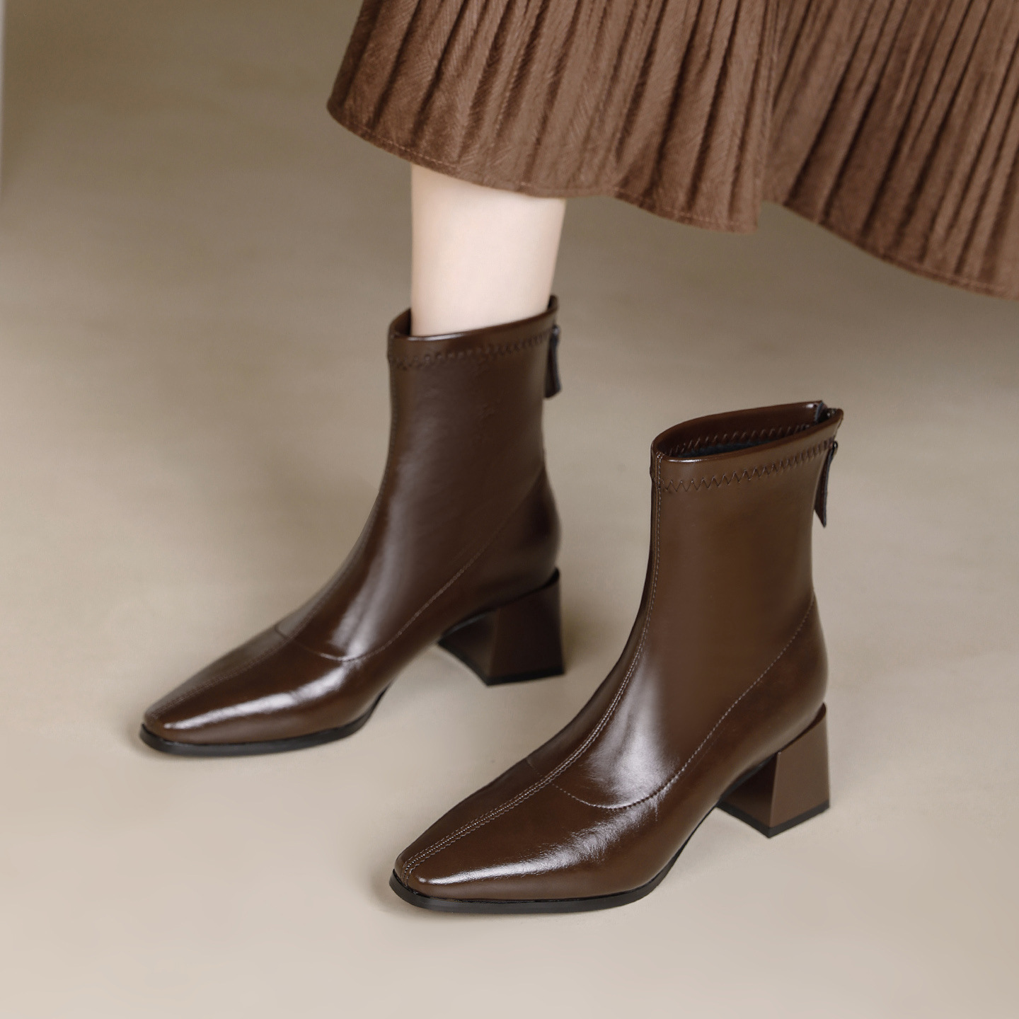 真皮马丁靴女棕色2025新款春秋单靴英伦风短靴小个子高跟粗跟靴子