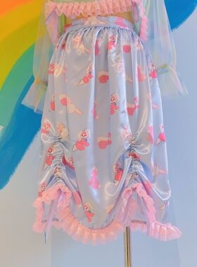 MSCHEAP手作 复古玩偶印花 软妹甜妹可爱 奶蓝色丝质缎面抽绳长裙