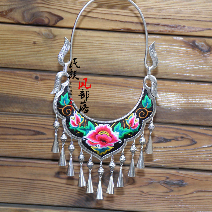 复古云南民族特色苗族大项圈文艺绣绣刺花苗银夸张喇叭流苏项链