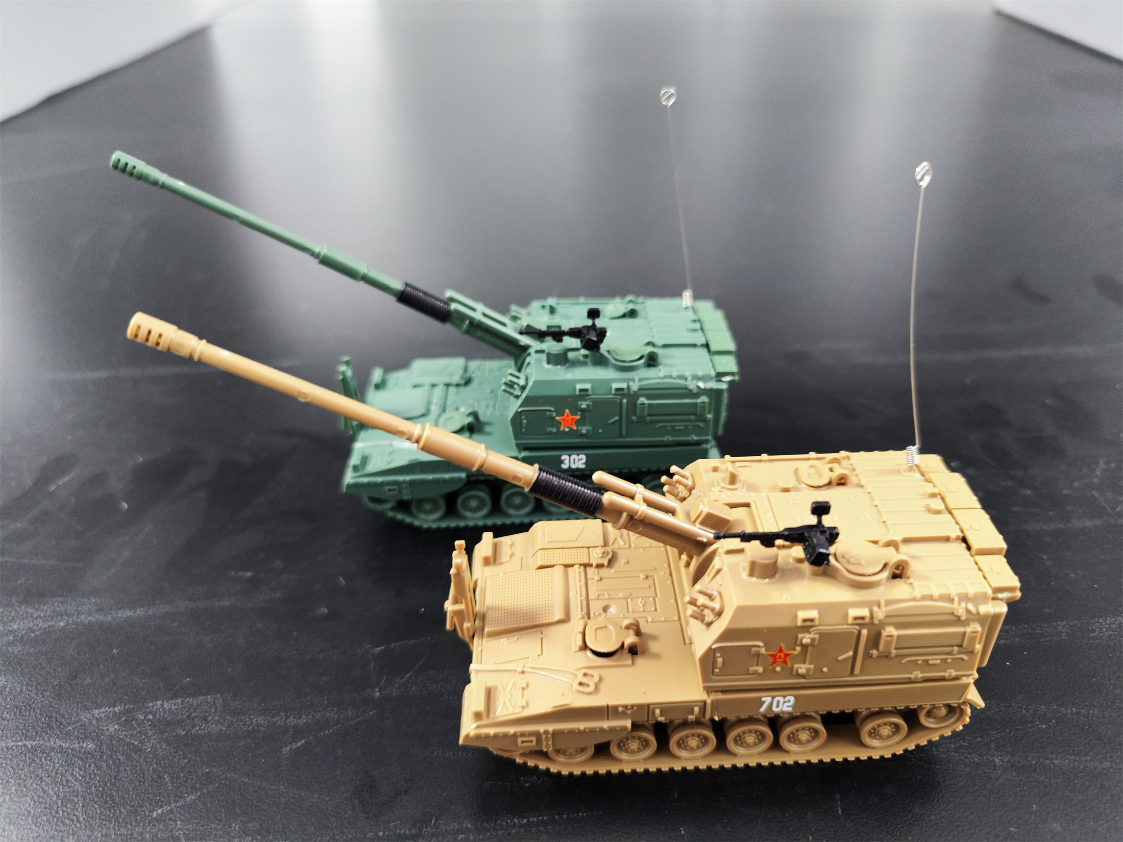 塑料成品1:72中国陆军plz-05型155毫米自行榴弹炮模型满50包邮