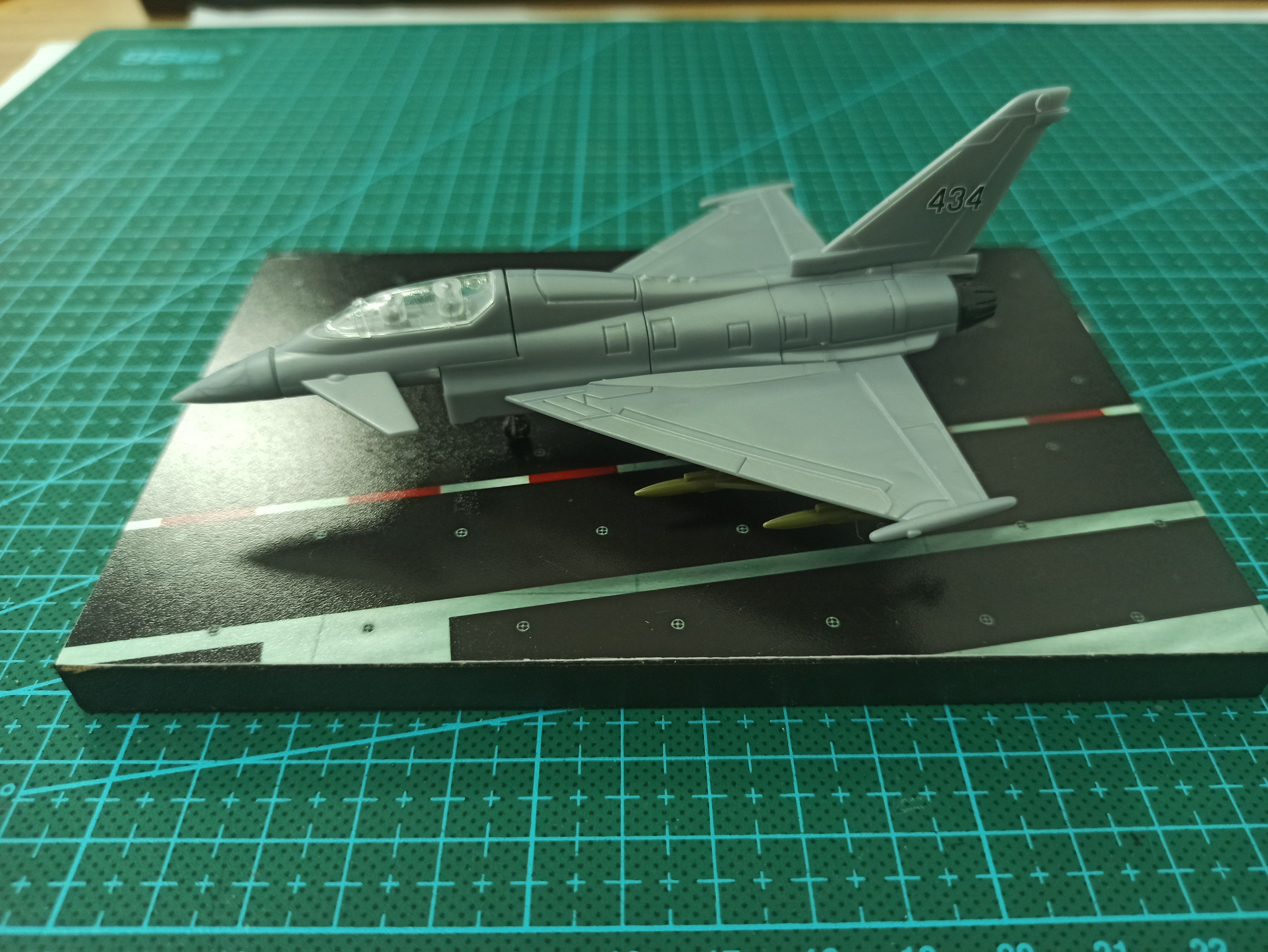 成品飞机模型 欧洲台风战斗机ef2000满50包邮