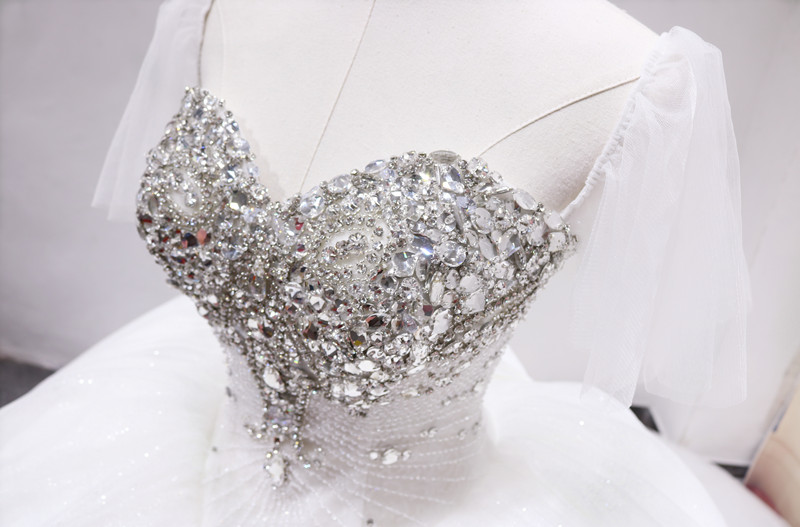 Short and luxurious bride wedding dresses, dragging palace style princess temperament, fantasy temperament ritual, main wedding dress puff skirt Short and luxurious bride wedding dresses, dragging palace style princess temperament, fantasy temperament ritual, main wedding dress puff skirt