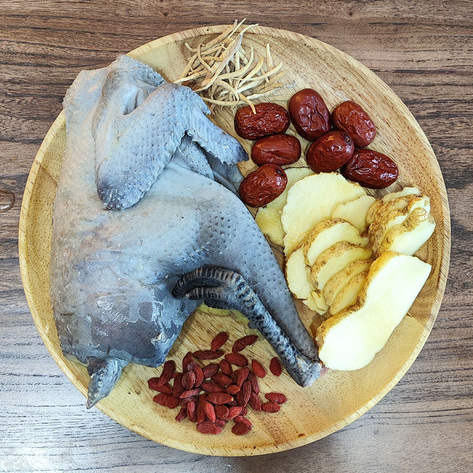 农家散养现杀新鲜土鸡1500g养生补气黄精炖土鸡汤送枸杞黄精配料