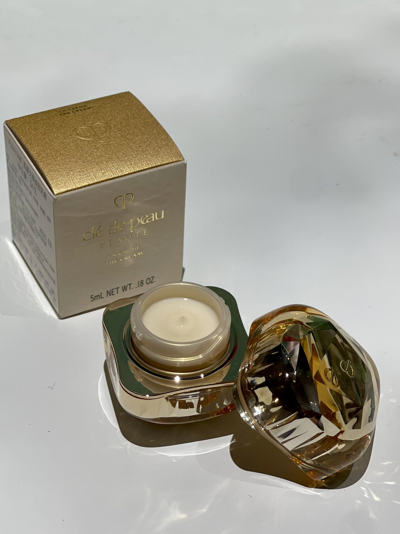2028批次 CPB肌肤之钥金致乳霜 5ml 晶钻 保湿抗老面霜修护紧致