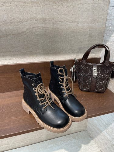 潮流厚底马丁靴女短筒复古英伦风短靴7719-37.墙，B20-1.B18-1.C1