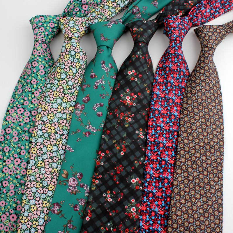 花色碎花宽领带+港风+女生呔