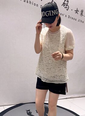 5695芮娜依莲夏款新品蕾丝拼接面料设计感女人味气质衫加大码女装