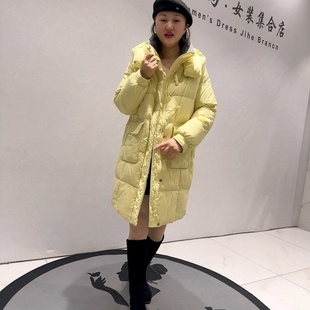 女装 牛角扣糖果色减龄显瘦羽绒服加大码 新品 9006芮娜依莲冬款