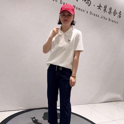 1957芮娜依莲初夏新品针织领侧边开衩减龄polo短袖上衣加大码女装