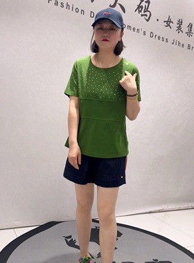 5977芮娜依莲夏款新品重工亮钻设计感时尚洋气减龄衫加大码女装