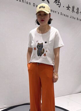 3835女权初夏新品刺绣猫咪图案休闲减龄短袖T恤衫加大码女装