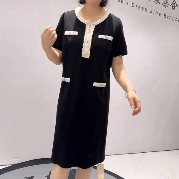 芮娜依莲5242夏季新款小香风高级感重工钉珠显瘦遮肉大码连衣裙
