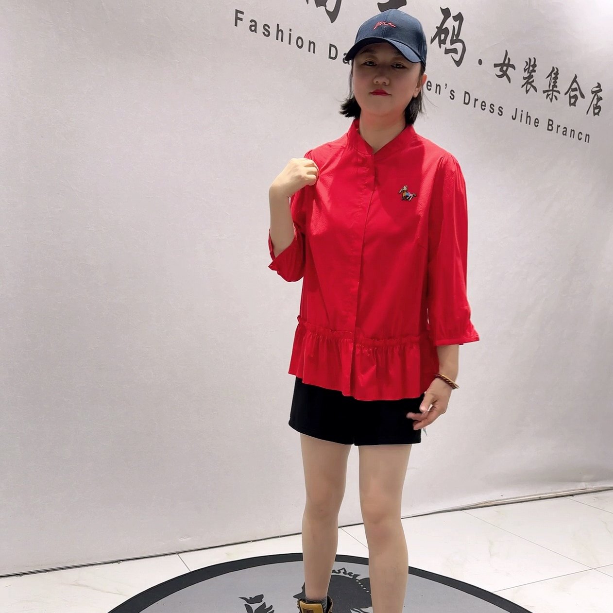 2005蓝鲸之吻年货春款新品八分袖荷叶边四面弹减龄衬衫加大码女装