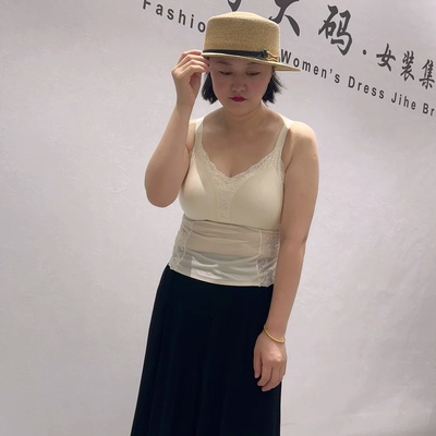2607芮娜依莲夏款新品拼接蕾丝设计女人味洋气美背内搭加大码女装