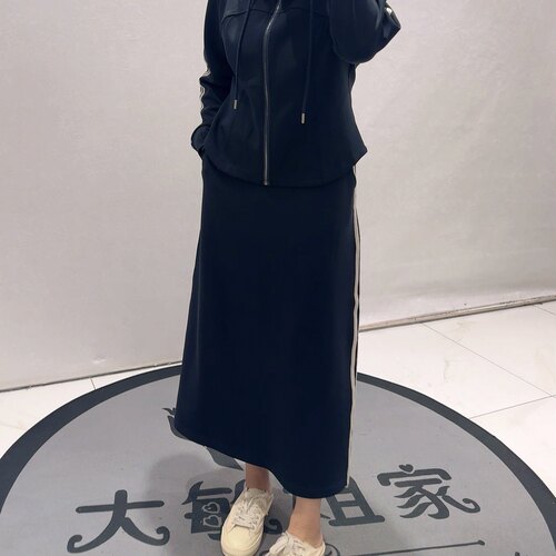 6520B女权贵族秋款新品松紧腰休闲百搭底边开衩半身裙加大码女装