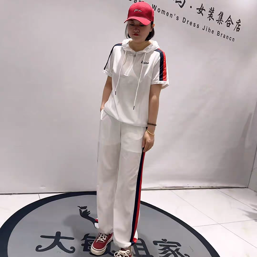 5737芮娜依莲夏款新品半拉链上衣搭配可抽绳休闲裤速干面料两件套