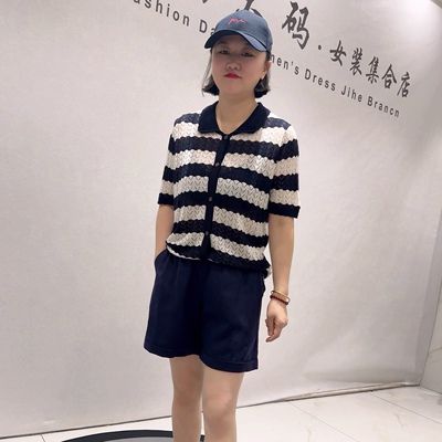 3330女权贵族初夏新品镂空设计女人味休闲针织上衣开衫加大码女装