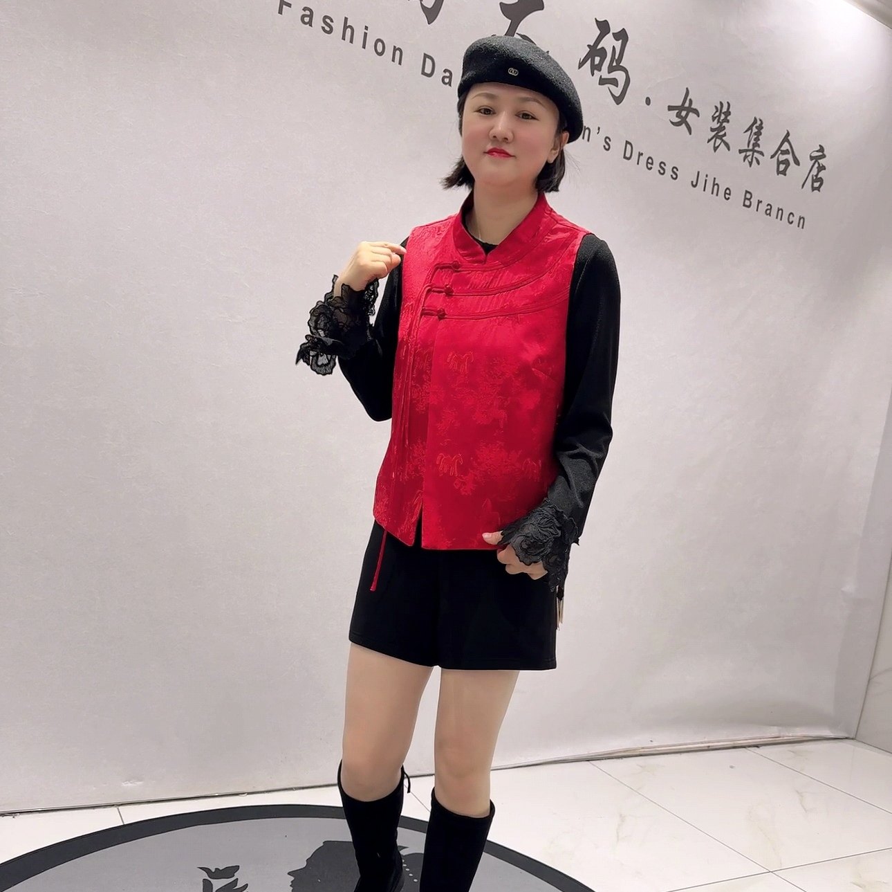 1606女权贵族春款新品女人味高级感百搭刺绣国风马甲加大码女装,女装/女士精品,大码内搭,淘宝优惠券,粉丝福利购,淘宝优惠卷