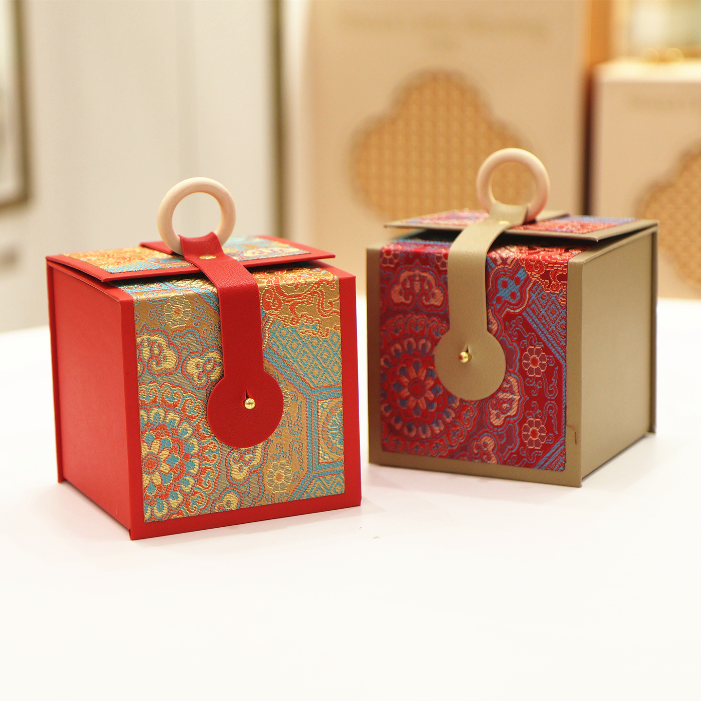 中式锦缎四方礼盒布艺硬纸板盒