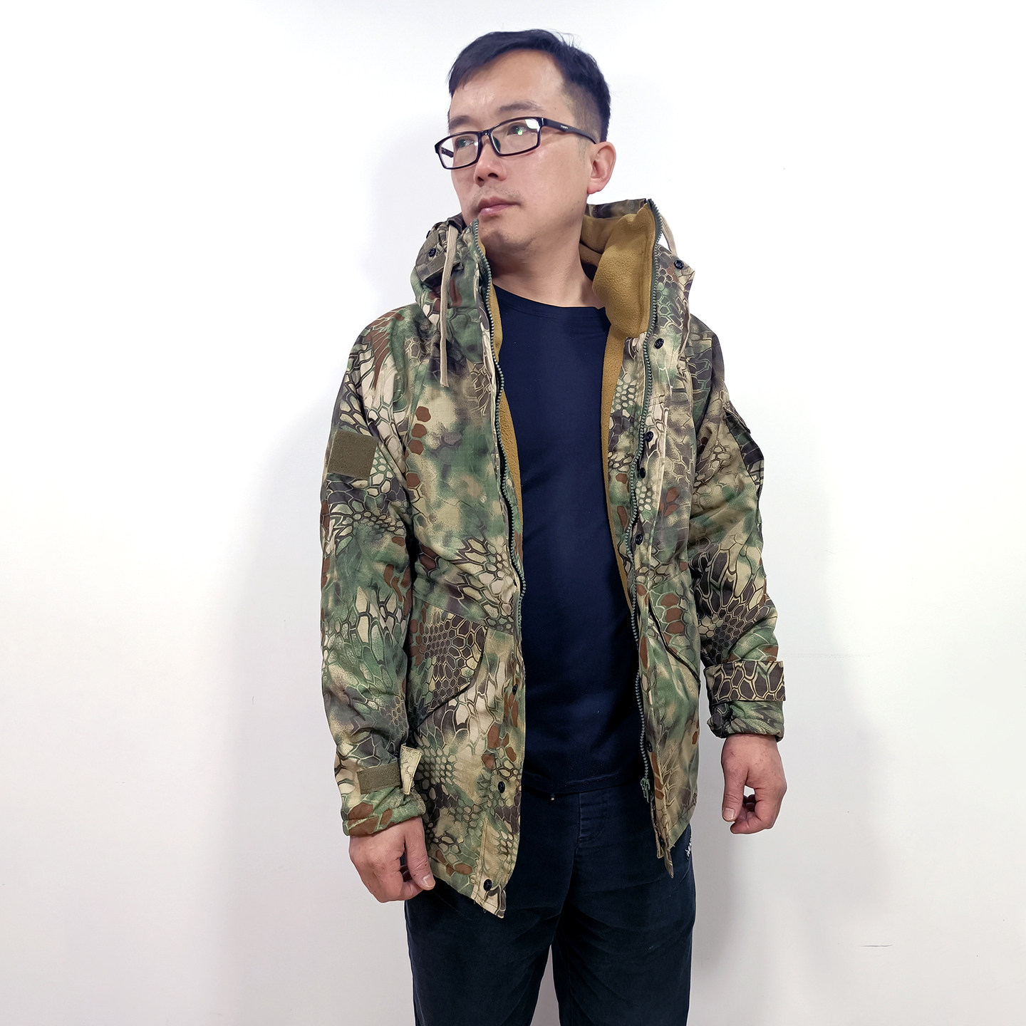军迷服饰潮牌户外G8蟒纹迷彩冲锋衣男战术抓绒外套冬季保暖防风衣