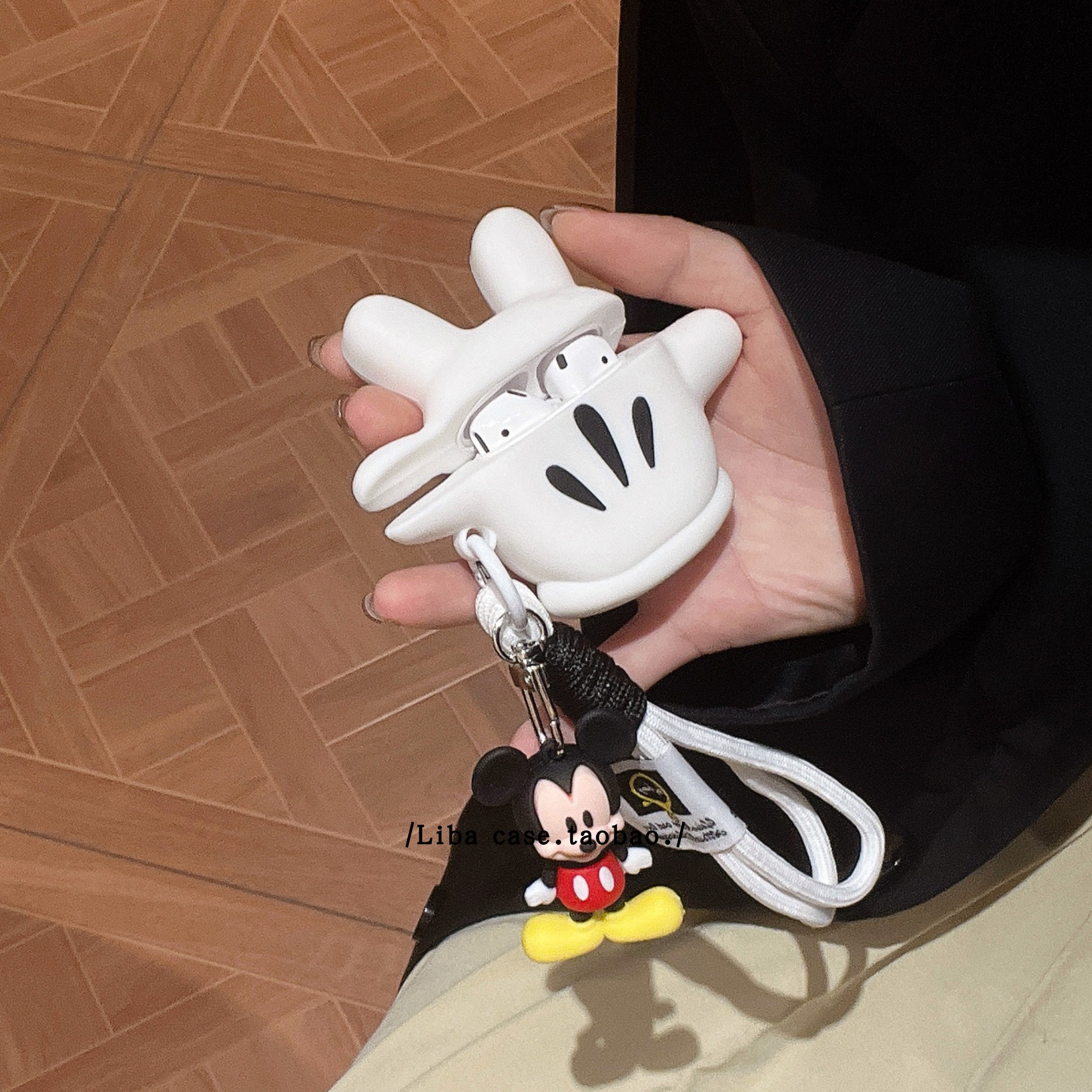 卡通立体米奇手套挂件适用AirPods保护套AirPodsPro苹果耳机套2无线蓝牙3代airpods1全包软硅胶新三代女款ins