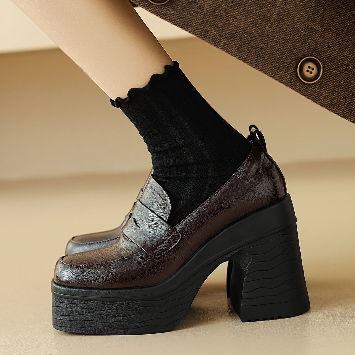 古菲斯奇女鞋全真皮粗高跟单鞋JK