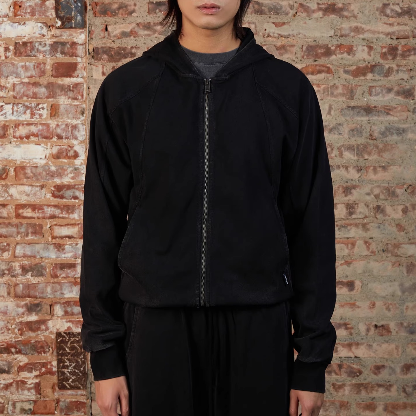 SELFNESS做旧水洗修身拉链卫衣