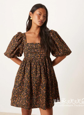 英国代购正品07.02 2025潮流导向 女装新款 泡泡袖碎花迷人连衣裙