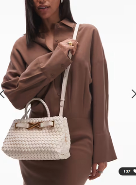 英国代购正品01.06 2026潮流导向 女包新款 编织纹理手提包斜挎包