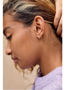 英国代购正品01.14 名品UO 饰品新款 时尚彩钻设计金色百搭耳环