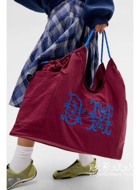 英国代购正品10.15 名品UO 女包新款 潮牌刺绣花大容量手提包