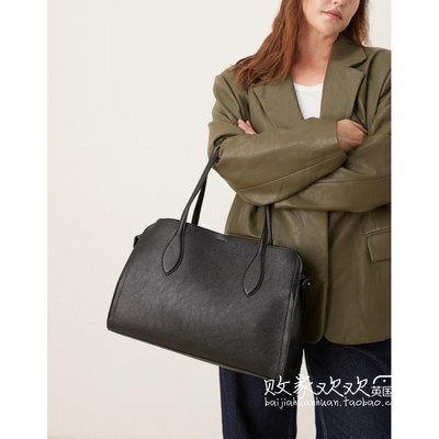 英国代购正品10.09 2025潮流导向 女包新款 深色设计百搭手提包