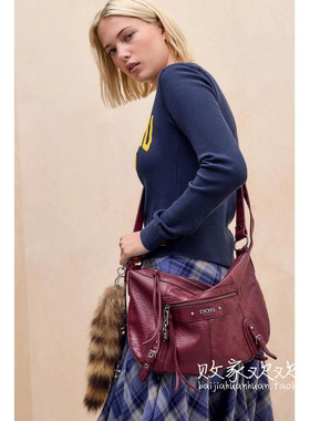 英国代购正品10.15 名品UO 女包新款 潮牌设计皮革百搭斜挎包