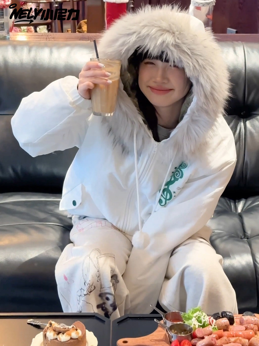 White Fur Collar Four-Leaf Clover Zipper Hooded Jacket for Men and Women, Warm Couple Style Fleece-Lined Coat, Trendy