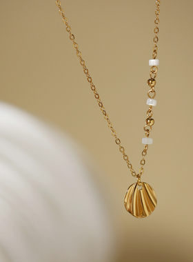 GGW 天然贝壳马蹄螺贝珠折扇钛钢项链气质轻奢新中式吊坠锁骨链
