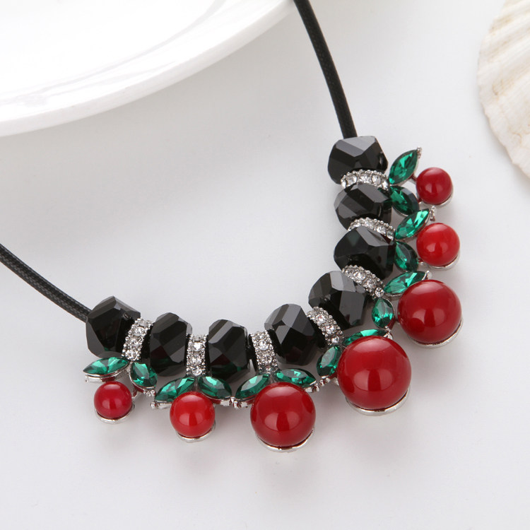 韩国百搭饰品樱桃红珠锁骨链项链挂件毛衣配饰女毛衣链短款颈链女