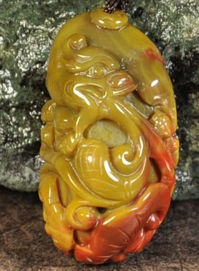 精品俏色古法手雕件蒙料玛瑙吊坠