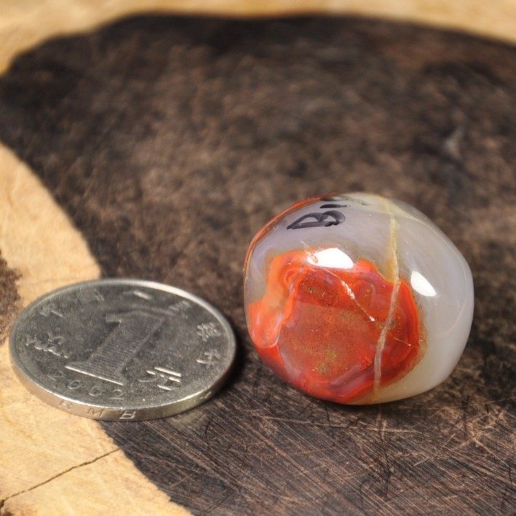 特价有裂瑕疵品天然朝阳北票战国红缟玛瑙石小手把件27-B19号男女