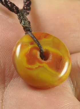 北票战国红缟玛瑙迷你平安扣吊坠