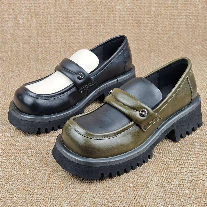 月芽儿品牌撤柜真皮乐福鞋