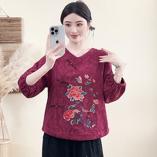 中老年女式民族风春季新款棉麻上衣妈妈装复古减龄绣花中袖T恤衫