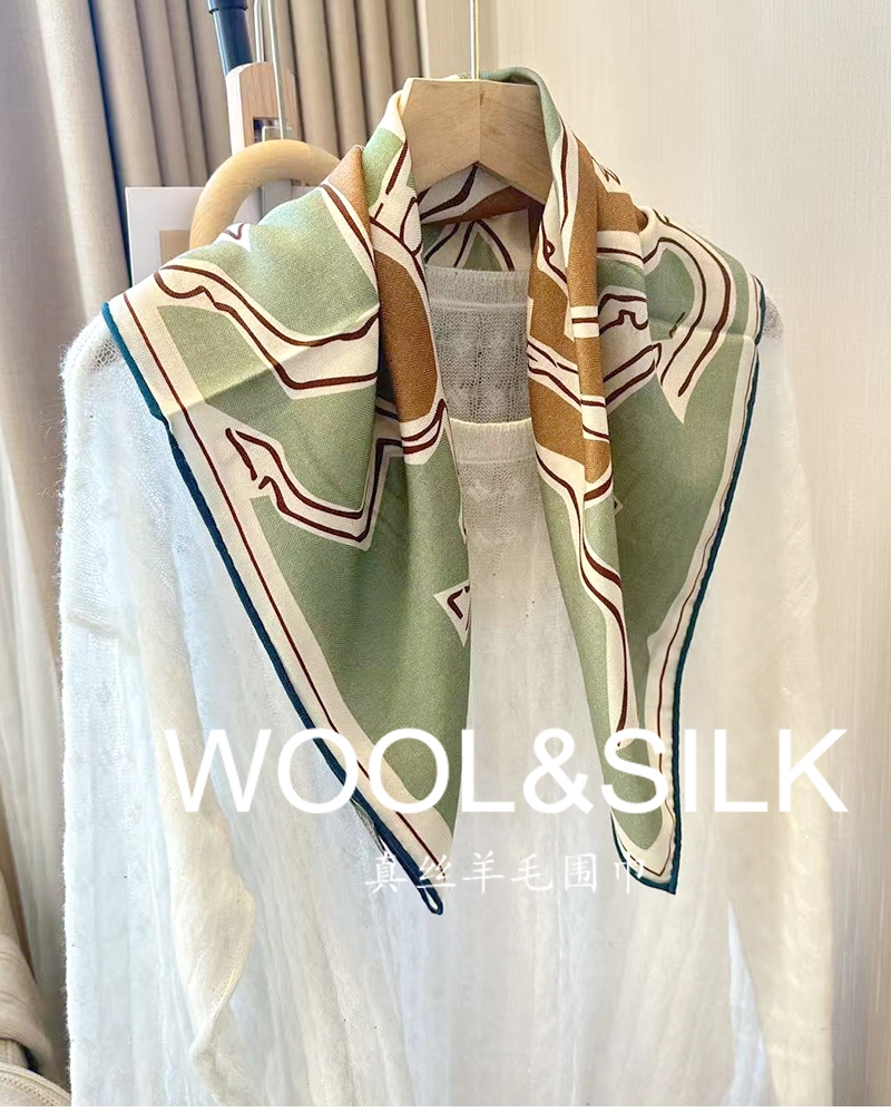 「马术舞谱」轻奢知性丝毛围巾女秋冬季双面真丝羊毛方巾装饰领巾