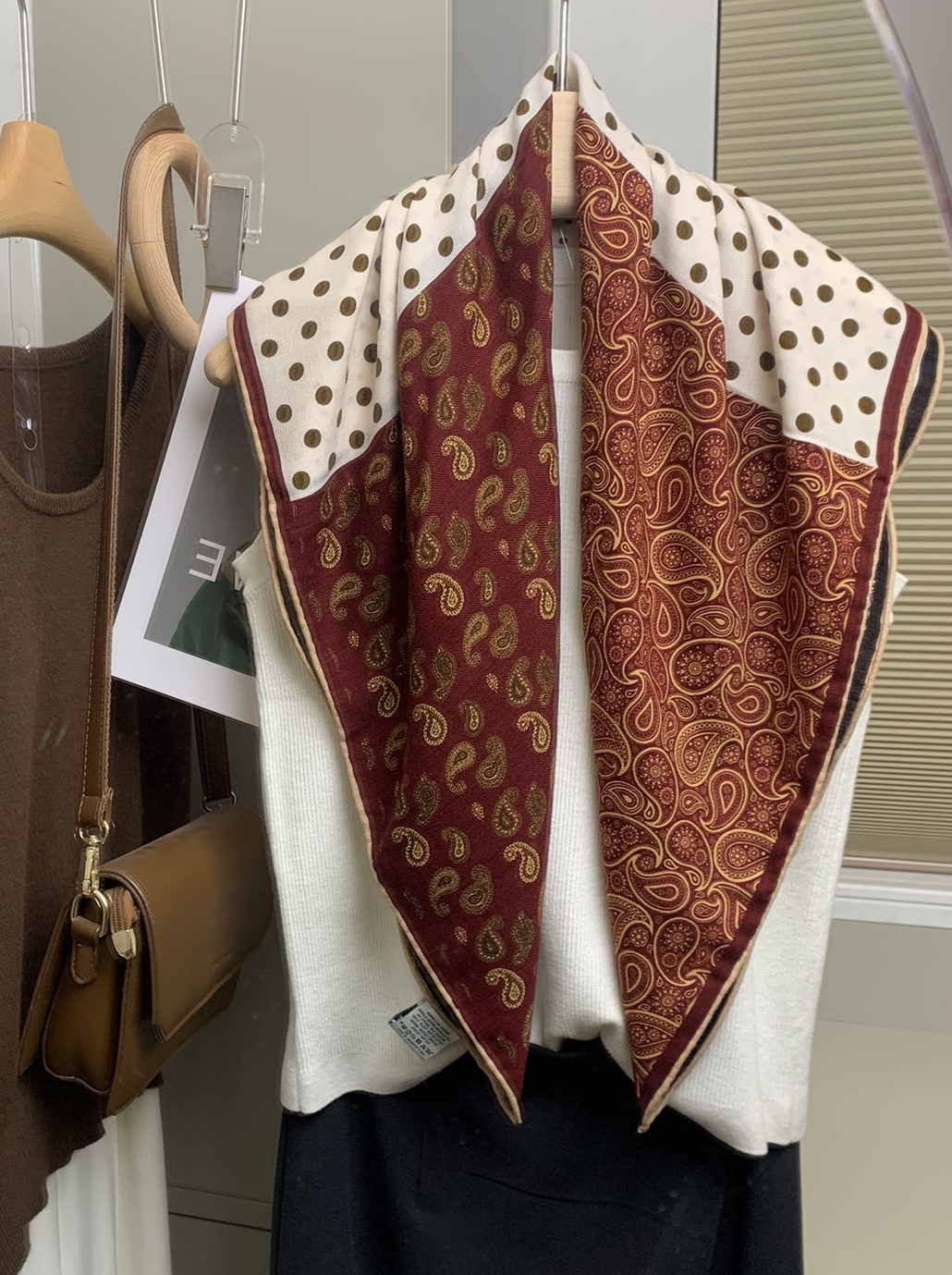 90丝毛-黑红双面双色丝毛方巾女时尚高品质丝巾保暖真丝羊毛丝巾