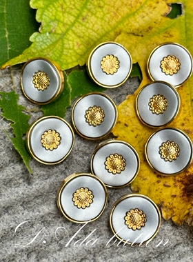 v050 15mm银花的冬季复古钮扣 但愿人长久