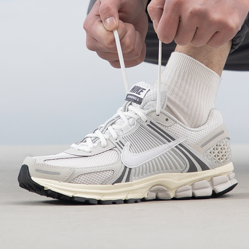 耐克运动鞋Nike透气休闲鞋轻便